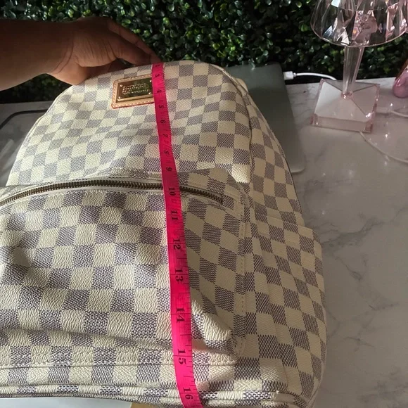 Checkered Backpack - Picture 12 of 12